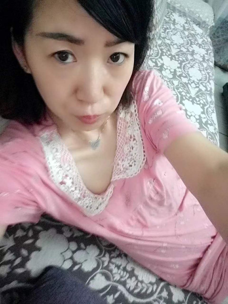 65Fn2's tweet photo. 有没有认识这个骚屄的， https://t.co/EGIKzP8ETS