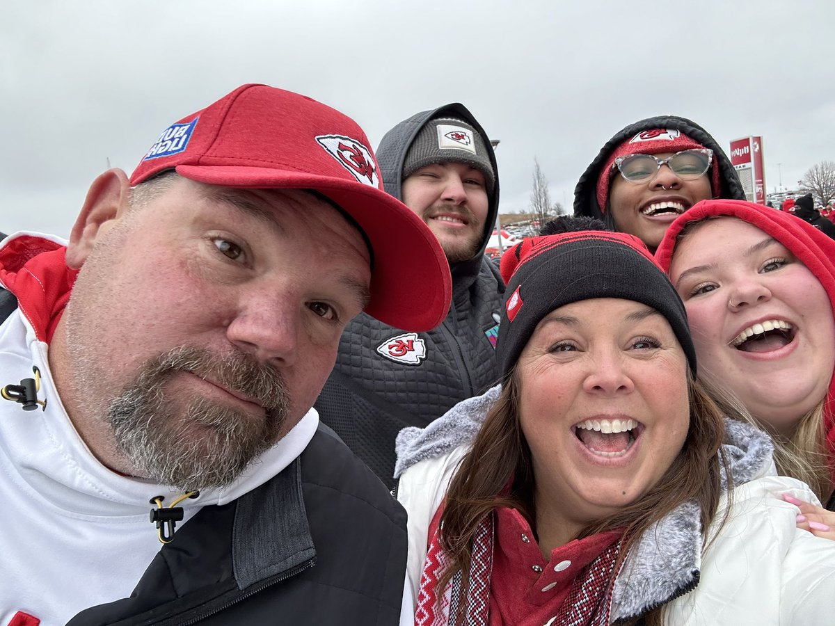 nancejenny's tweet photo. I love the great times we have!  @ThatCupGuy https://t.co/kBH4Zp4qlf