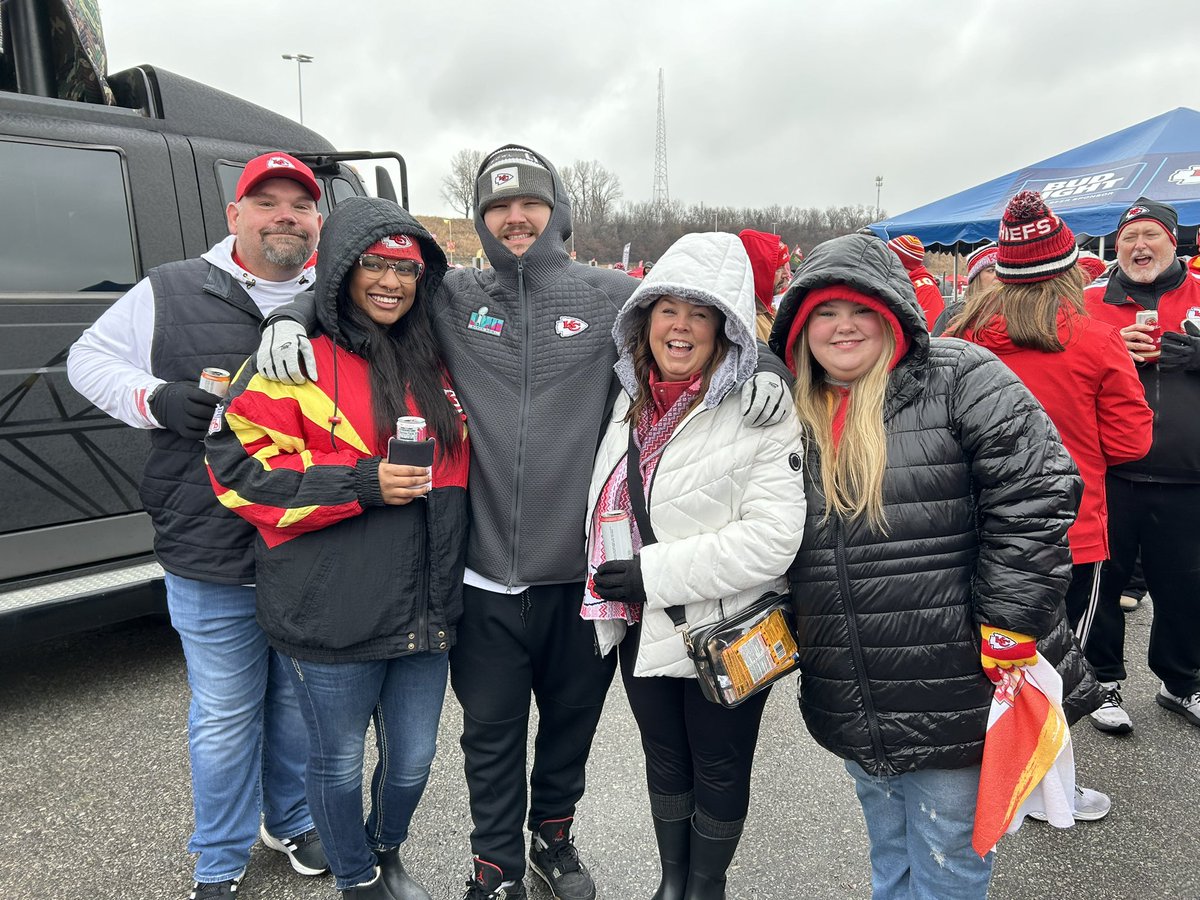 nancejenny's tweet photo. I love the great times we have!  @ThatCupGuy https://t.co/kBH4Zp4qlf