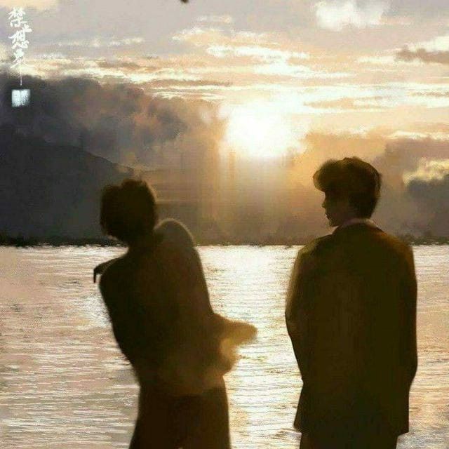fishymeoww_'s tweet photo. minsung mini au / you belong with me

mnho no puede evitar pensar que él debería tomar el lugar que tiene la actual novia de jsung, porque sung queda mejor con él no con ella.

"— ¿Qué haces con una chica como esa sung?" https://t.co/44Rv8gPjD3