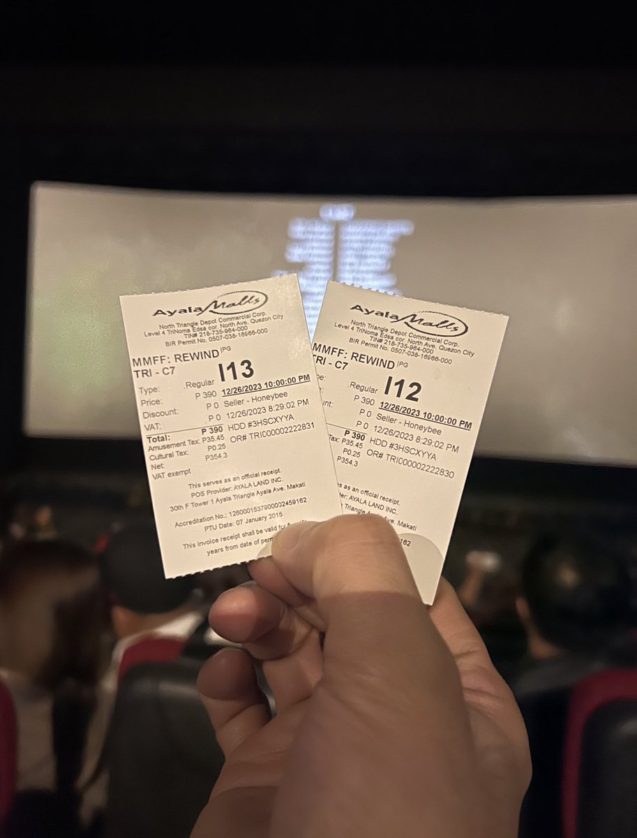 arielrojasPH's tweet photo. Totoo pong nakakasipon ang #RewindMMFF. Singhot nang singhot yung katabi ko at mga nakapaligid sa min.

Dingdong Dantes impressed the most, supported by the radiant Marian Rivera and the scene-stealer Pepe Herrera. 

Congrats, @StarCinema @krizgazmen! https://t.co/uae8URifsz