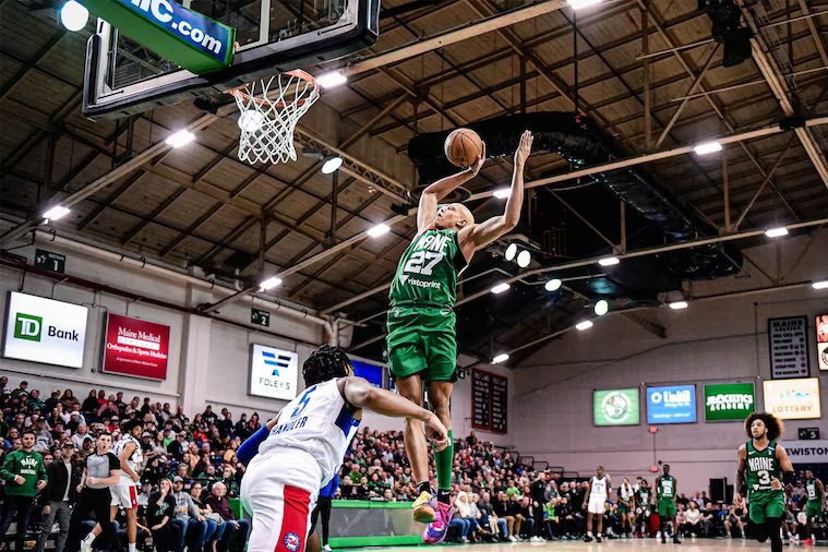 Pro Hog & Boston rookie guard Jordan Walsh @jordanwalshlife will be in Oklahoma City for two G-League games this week as the Maine Celtics will play the OKC Blue on Wed & Fri (Dec. 27 & 29) at Paycom Center ... great chance for Hog fans to go see Jordan play!!