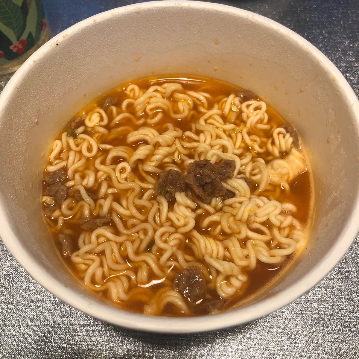 eats_tokyo's tweet image. 韓国土産の辛ラーメンxZEPETO
#cheatfood #shinramyun #ZEPETO #農心 #nongshim