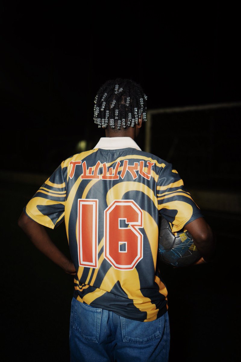 fumaisworldwide's tweet photo. WELCOME TO STREAMS OF GOLD.

A PLACE FULL OF PROSPERITY.
FUMAIS PRESENTS A SPECIAL JERSEY MADE WITH CLASSIC DESIGNS.
[FUMAIS FC]

GOLD HERE REPRESENT YOUTH, BEAUTY &amp; PURITY.

AVAILABLE THIS WEEK. https://t.co/3Pii1jFCGL