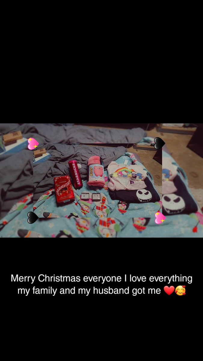 queen_blossom96's tweet photo. Merry late Christmas everyone 🎄⛄ https://t.co/F0wMenSKut