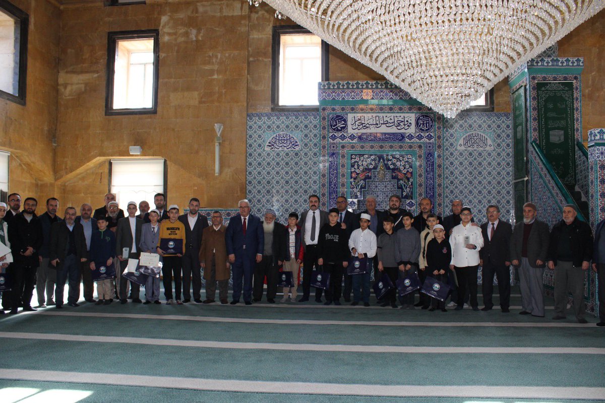 nevsehirmem's tweet photo. İmam Hatip Ortaokulları erkek öğrenciler arası “Genç Sada” Kur’an-ı Kerimi Güzel Okuma ve “Genç Muhafızlar” Hafızlık Yarışmaları il finali Karapınar İmam Hatip Ortaokulu koordinesinde gerçekleşti. Yarışmanın gerçekleştirilmesinde emeği geçen, katkısı olan herkese teşekkür ederiz. https://t.co/MA1C0Poc39