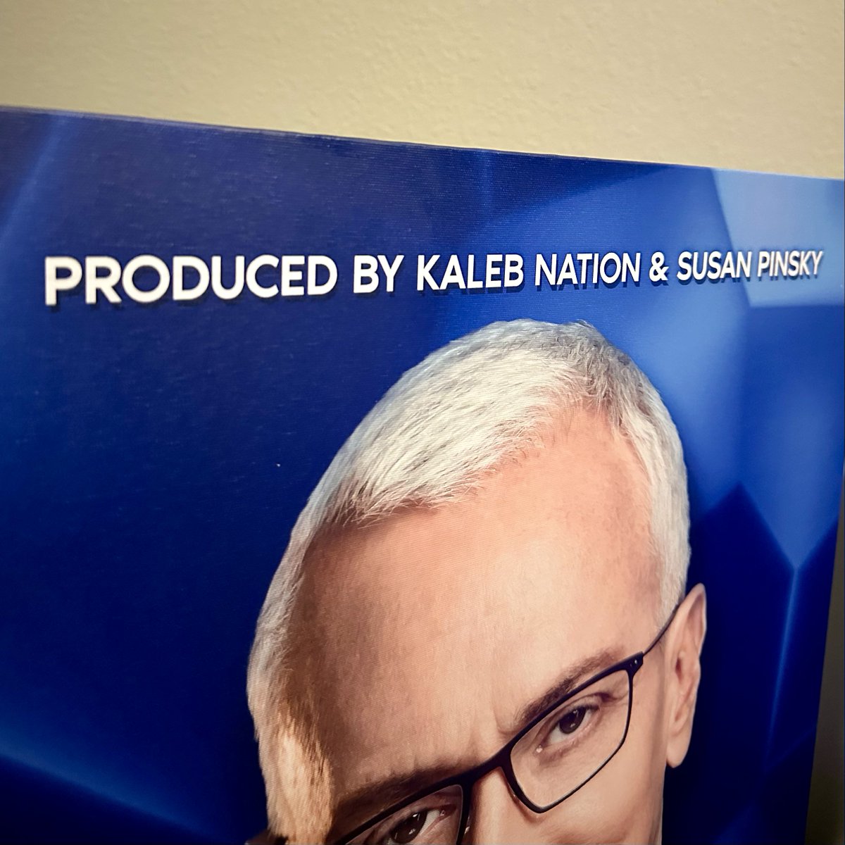 New canvas for my office. We’ve produced 400 episodes since 2019! @DrDrew @FirstLadyOfLove