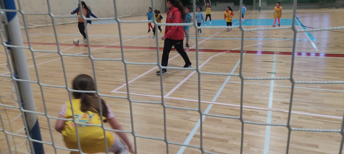 Dani Sacristán Gómez (@danielescgm) on Twitter photo Con la visita del concejal de deportes <a href="/segovia_es/">Ayuntamiento de Segovia</a> hemos comenzado #Playmakers actividad deportiva que ofrece una introducción divertida al futsal a través del movimiento, juego y magia de historias de Disney donde prima el respecto, compañerismo y diversión ⚽️🧜♀️🫂❤🖤@segosala Con la visita del concejal de deportes <a href="/segovia_es/">Ayuntamiento de Segovia</a> hemos comenzado #Playmakers actividad deportiva que ofrece una introducción divertida al futsal a través del movimiento, juego y magia de historias de Disney donde prima el respecto, compañerismo y diversión ⚽️🧜♀️🫂❤🖤@segosala