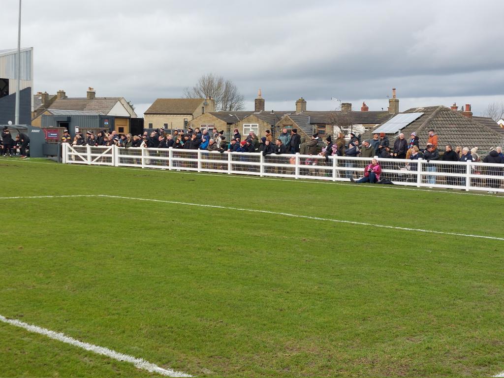 pcfc1906's tweet image. Massive thanks to the 100 or so Church fans at the game today.

Your support at home and away this year has been absolutely outstanding 👏👏

Enjoy your Boxing Day 

#6PointsChristmas
#UpTheChurch