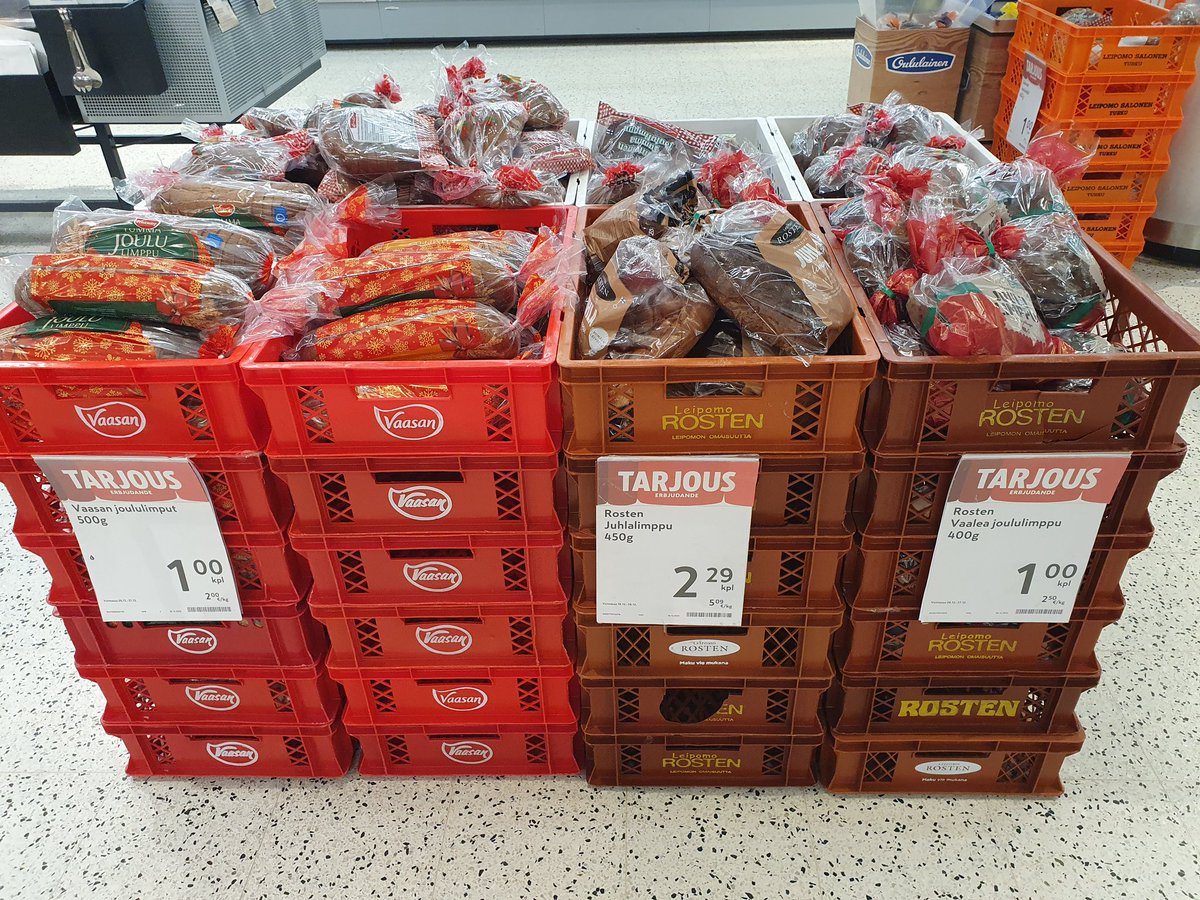 kitsain's tweet photo. CM-Sello/Espoo. Joululimppuja alessa. https://t.co/gBa4iA772O
