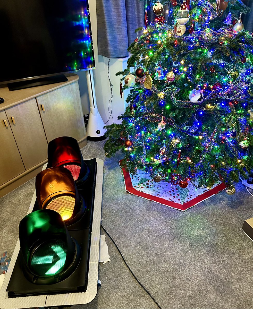 Pierryhenry's tweet photo. Just at the in-laws for Boxing Day drinks and present giving! This has to be my all time favourite present!! Who can top this? @ladbible  #Christmas https://t.co/1XT6ikoGMW