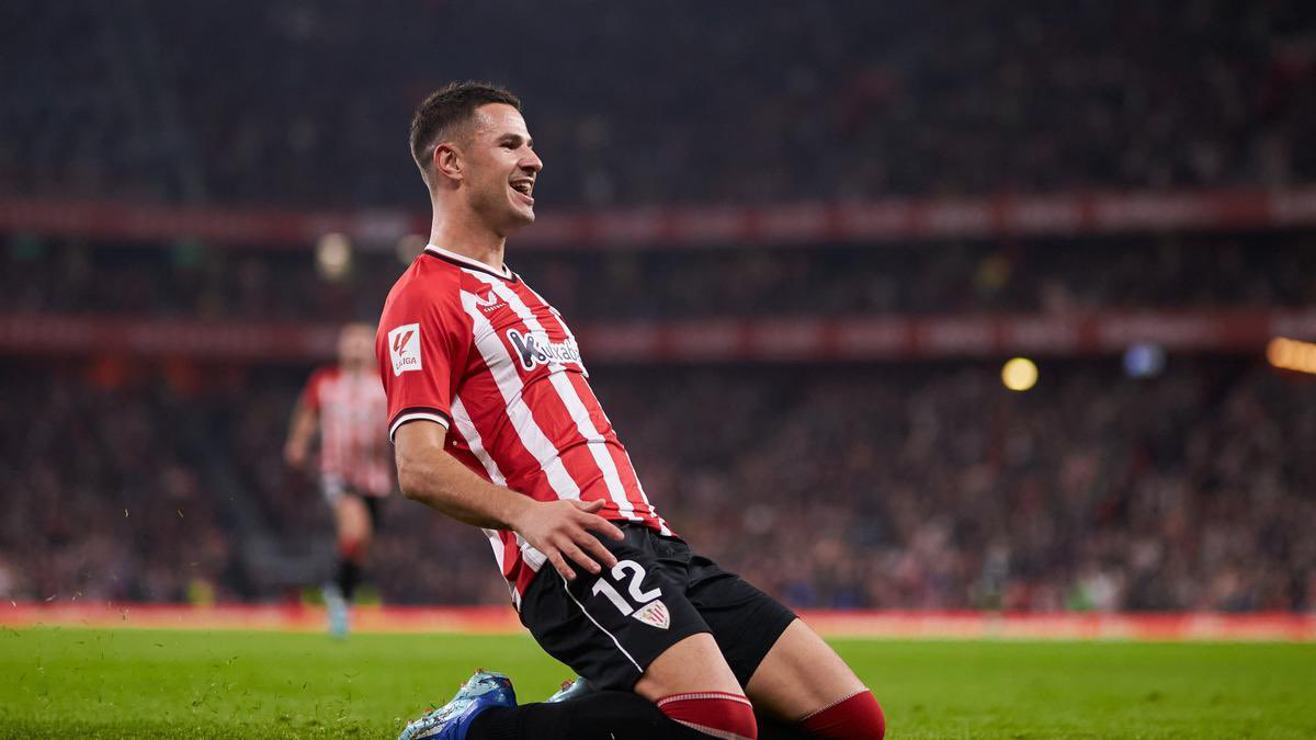LaLigaExtra on X: "The renewal of 27 year old striker Gorka Guruzeta is in its final stages. He will remain at Athletic Club for at least another 3 years until 2027. ✍️🇪🇸 [@