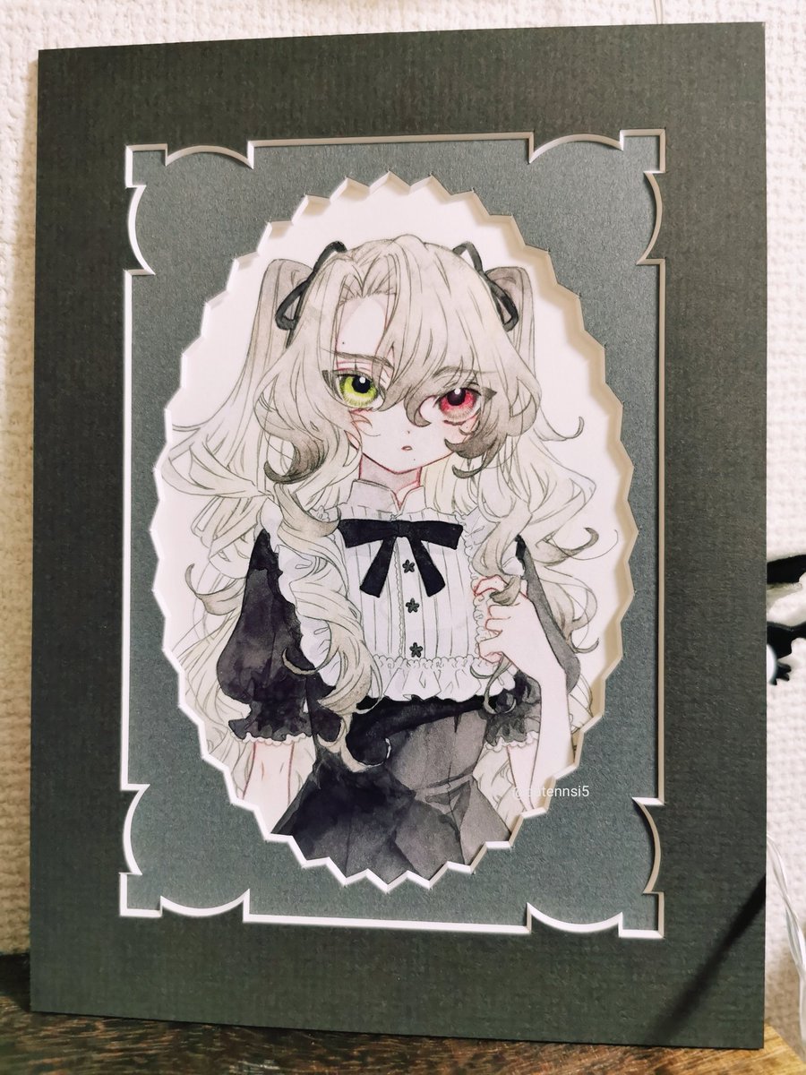 「年末に自家通販する絵です額に入れてもいいし、マットのままでも飾れるような感じにし」|慎(しん)居たり居なかったりのイラスト