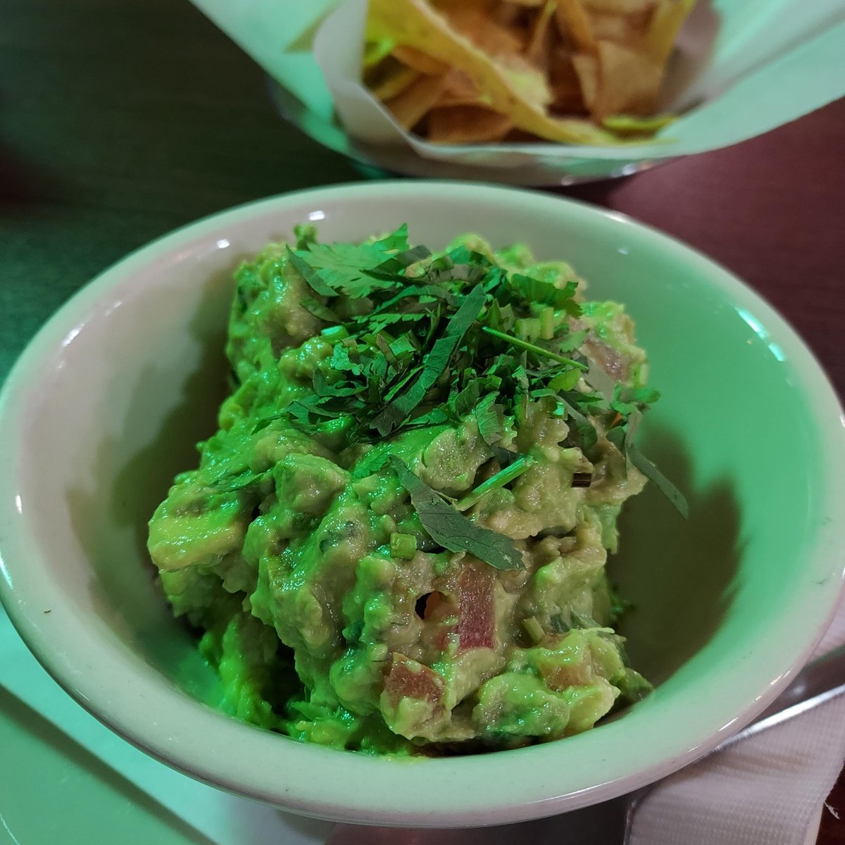 MexicanoToque's tweet photo. Their chefs handcraft each batch of guacamole with the utmost care and attention to detail, ensuring every scoop delivers an explosion of flavors and textures. Contact them today!

#Guacamole #ToqueMexicano https://t.co/TxL9IA5XQH https://t.co/lsLqipzwiR