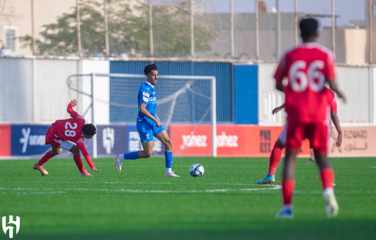 Alhilal_FC's tweet photo. 📄 "هلال 17” يكسب لقاء “القادسية” 👏🏻⚽️💙

#الهلال https://t.co/mRZXIVs2P0