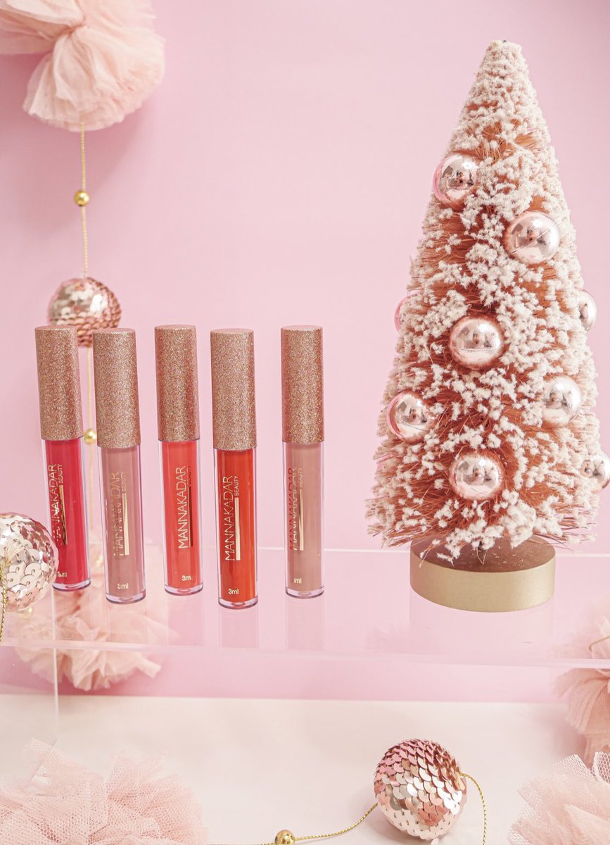 ladyboarder9669's tweet photo. RT! makeup @ MannaKadar HUGE 50% OFF HOLIDAY SETS SALE!! #beauty + GET 25% OFF YOUR ORDER W/code: LADYBOARDER #haircare #veganbeauty #veganhaircare #hair #makeup #bath #skincare #nails #giftsets #hairmask #MannaKadar #Mannababe #bodyscrub SHOP HERE π https://t.co/jfPlWp07G4 ad https://t.co/ga1Lgm7FxZ