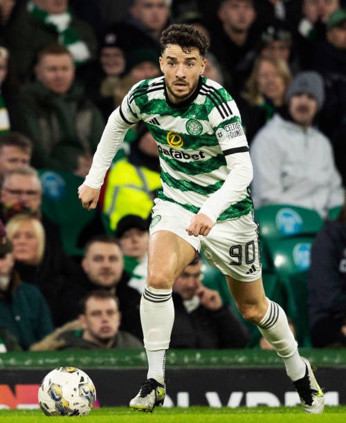 CPHamill's tweet photo. Ralston did it under Postecoglou. 

Johnston is 𝙨𝙩𝙖𝙧𝙩𝙞𝙣𝙜 to do it under Rodgers. 

They say there’s no room for sentimentality in top level sport - but I bloody love it when academy graduates seize their opportunity (or second chance) 👏🏻 https://t.co/77s6VwFME0