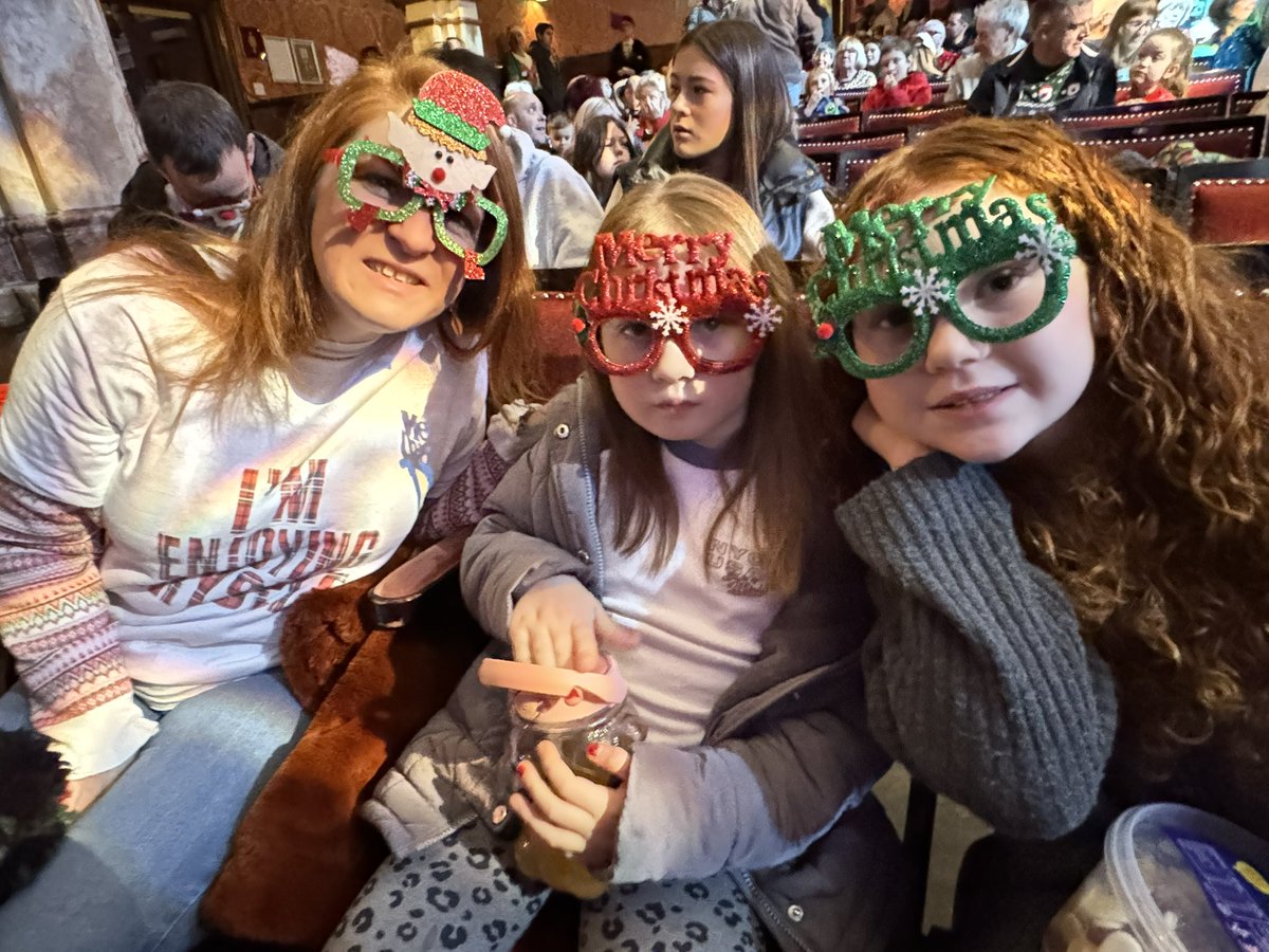Janine__Rushton's tweet photo. You can rely on @KingsandRoyal, @meetthemacs and ElaineCSmith to bring the laughs on Boxing Day! Fab panto as always - thank you! Little sis loved the tshirt Santa brought in her stocking and dad ‘Jimmy’ ended up on stage with his pal Muddles! #familymemories https://t.co/uKem7BB9e1