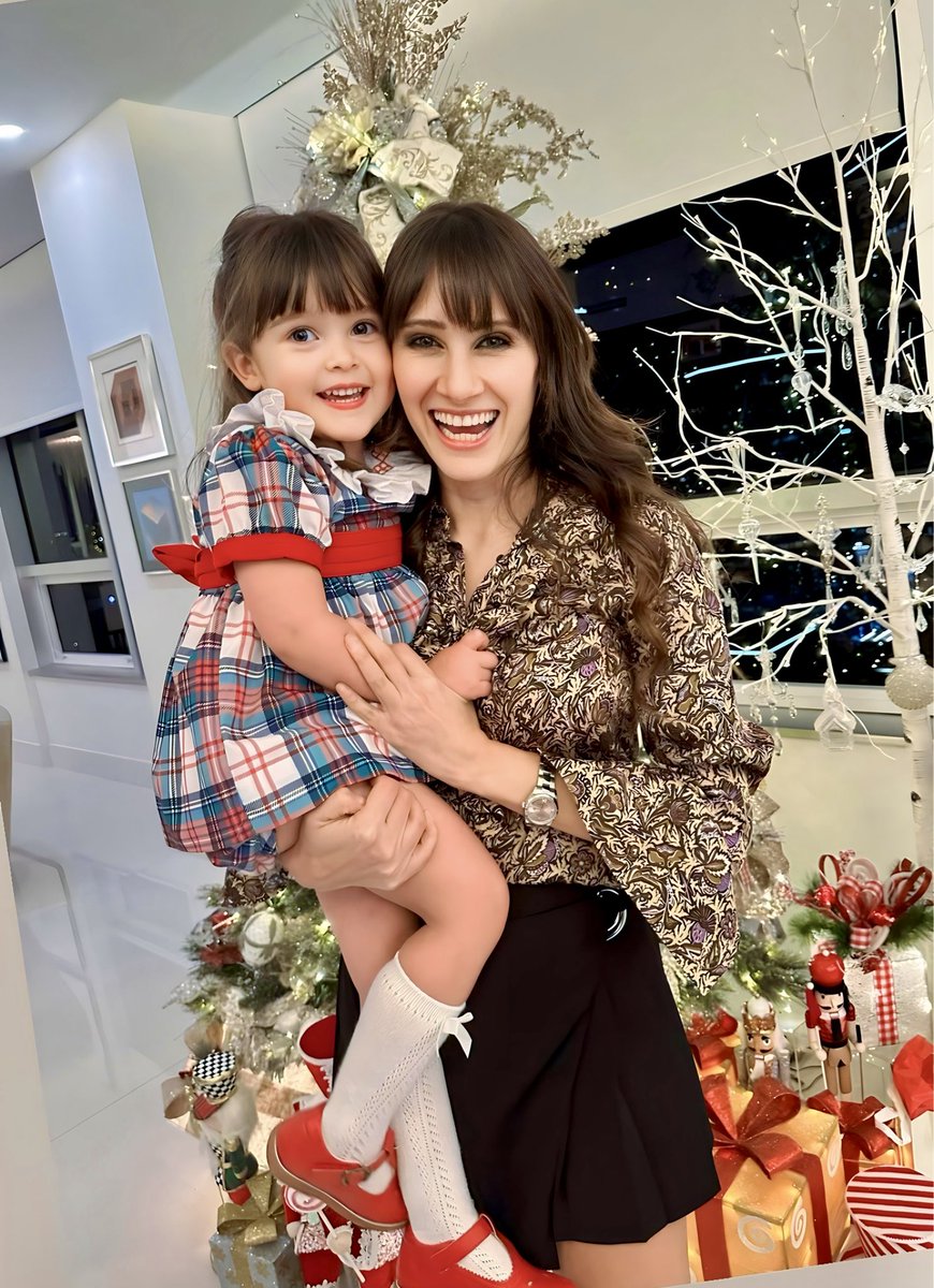 Mathi está enorme 🥹 son un par de ternuritas <a href="/haashoficial/">Ha*Ash</a> ❤️