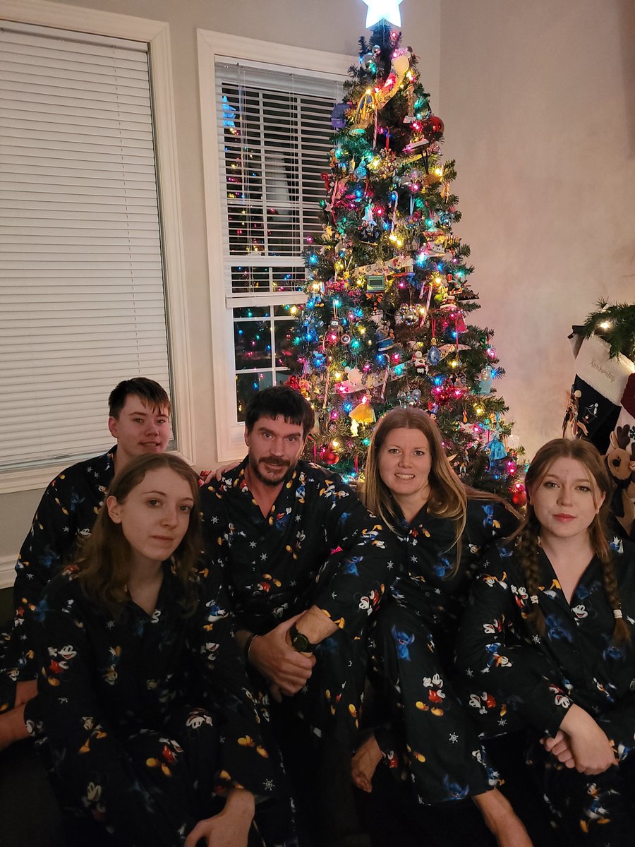 I hope everyone had a very Merry Christmas. 🎄🥰