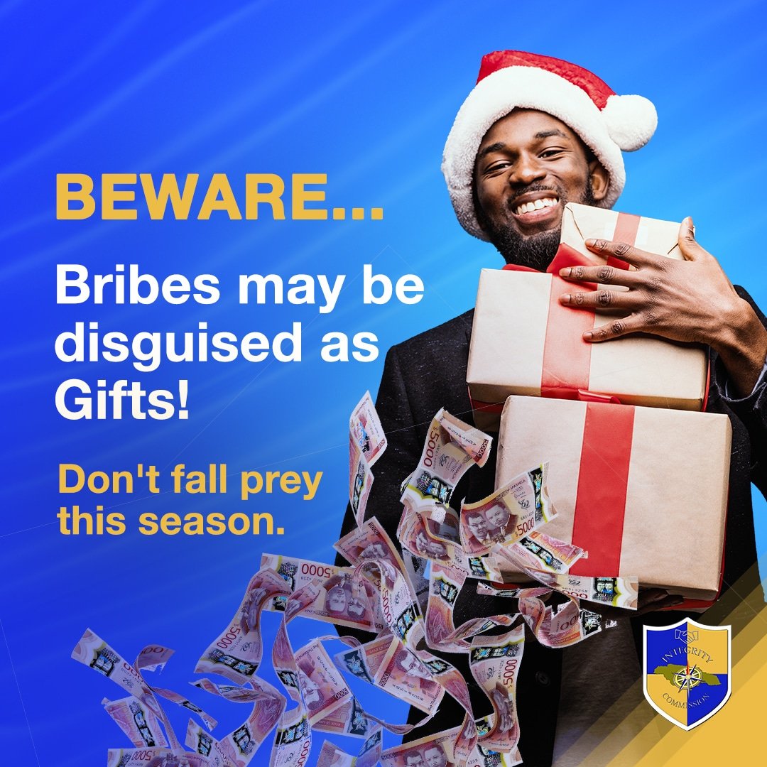 JISNews's tweet photo. 'Tis the season for giving!
Remember, bribes may be disguised as gifts.
Accepting or soliciting a bribe could give rise to an act of corruption contrary to Section 14 of the Corruption Prevention Act.
#CorruptionFree #Transparency #Accountability #CancelCorruption https://t.co/viNhDi3eQO
