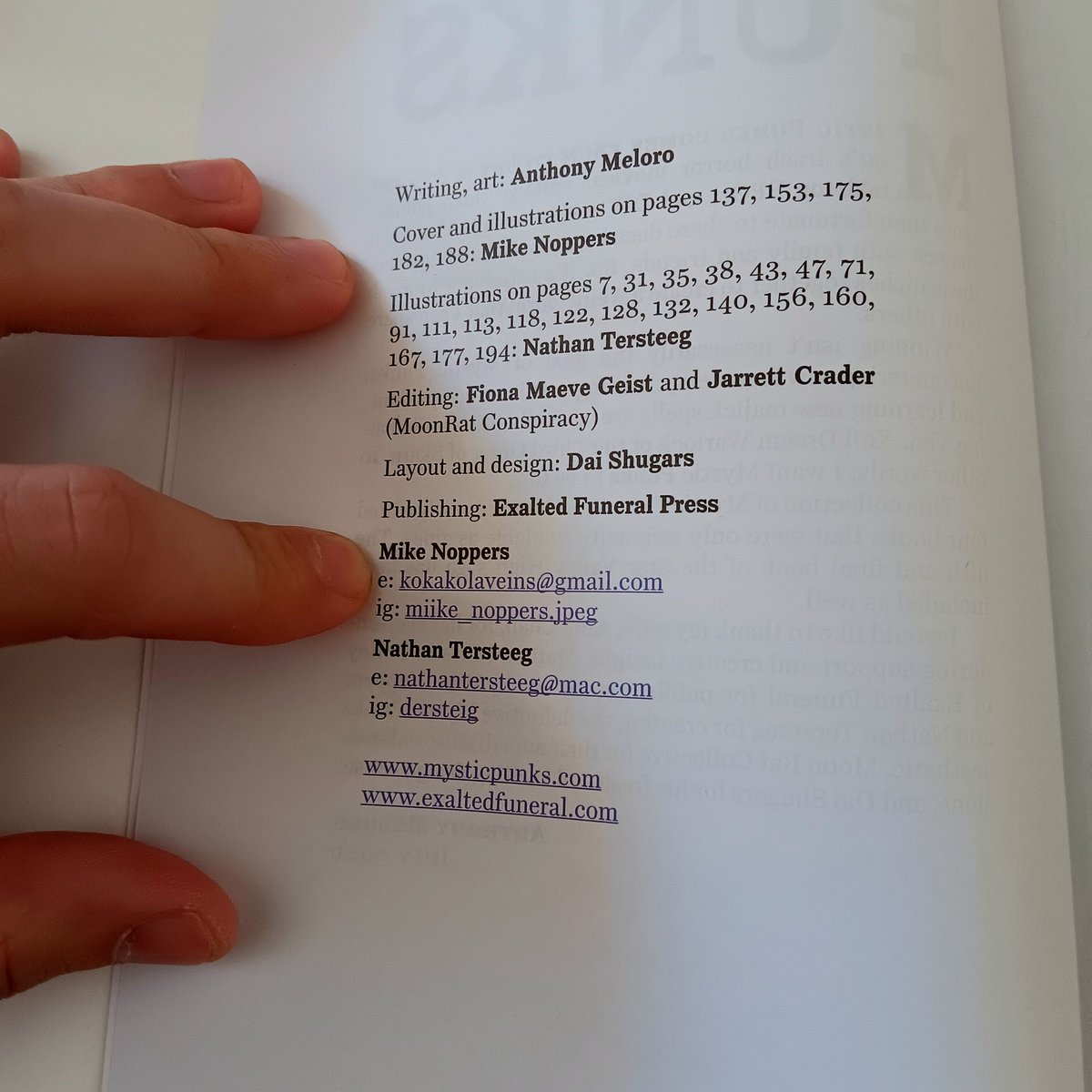 So I was checking out how people had their credits in some printed #TTRPGs and @ExaltedFuneral 's @mysticpunks they printed off links, including a jpeg string 😆 
Printing error, or new form of hyperlink??