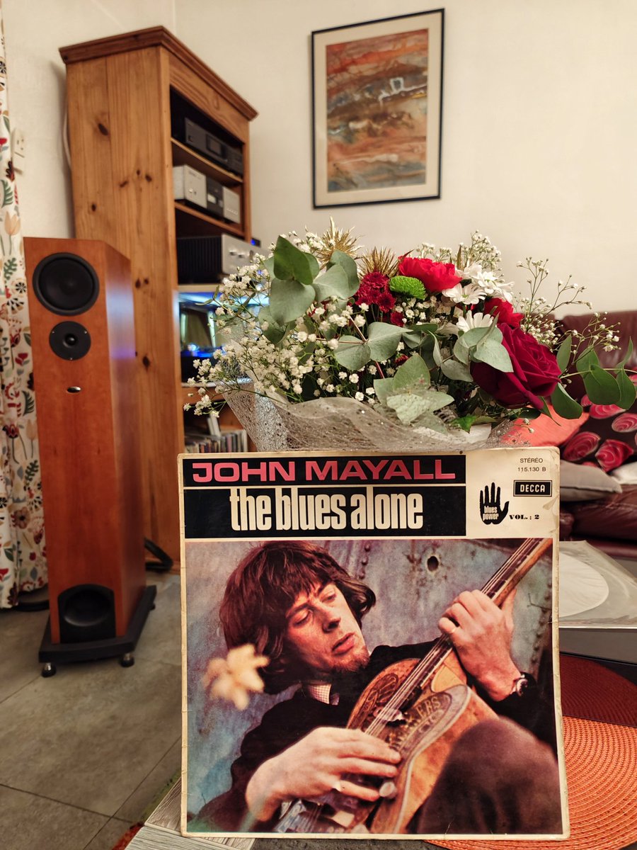 Another one with #JohnMayall 🇬🇧🎙️🎸 #TheBluesAlone 🎵🎶🎵 1967 LP FR reissue 1972 #BritishBluesRock #vinylrecords #vinylcommunity #vinylcollection #vinyladdict #vinyljunkie 🤗