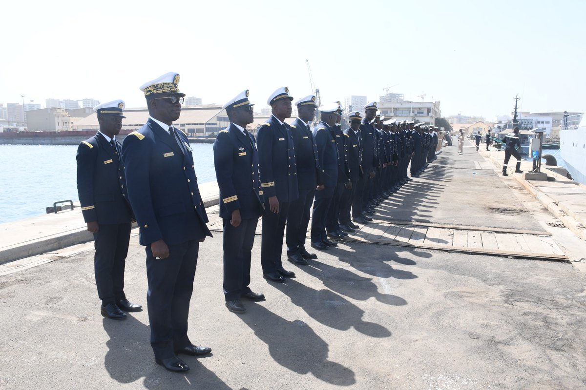 CHEFDIRPA's tweet photo. La Marine sénégalaise vient d'accueillir le NIANI, son 2e Patrouilleur de haute mer lance-missiles OPV 58S.
Après le WALO mis en service en juillet 2023 et avant le CAYOR en cours d'armement.
Le NIANI a accosté ce 26 décembre 2023 à la Base Amiral Faye Gassama de Dakar. https://t.co/sWOX83B99y