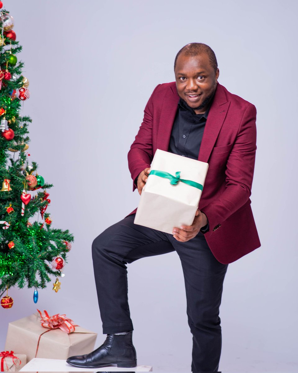 Tech4DevHQ's tweet photo. Boxing Day joy is all about family, laughter, and the magic of giving! πβ¨ Cherish the moments, unwrap the smiles, and spread the love.
Happy Boxing Day from all of us at Tech4Dev
#FamilyFirst #BoxingDayMagic #Holidays #Tech4Dev https://t.co/nQSmwVYQYX