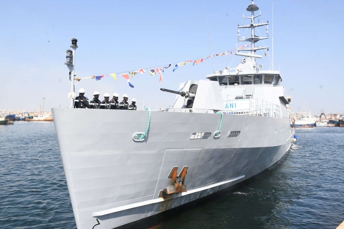 CHEFDIRPA's tweet photo. La Marine sénégalaise vient d'accueillir le NIANI, son 2e Patrouilleur de haute mer lance-missiles OPV 58S.
Après le WALO mis en service en juillet 2023 et avant le CAYOR en cours d'armement.
Le NIANI a accosté ce 26 décembre 2023 à la Base Amiral Faye Gassama de Dakar. https://t.co/sWOX83B99y