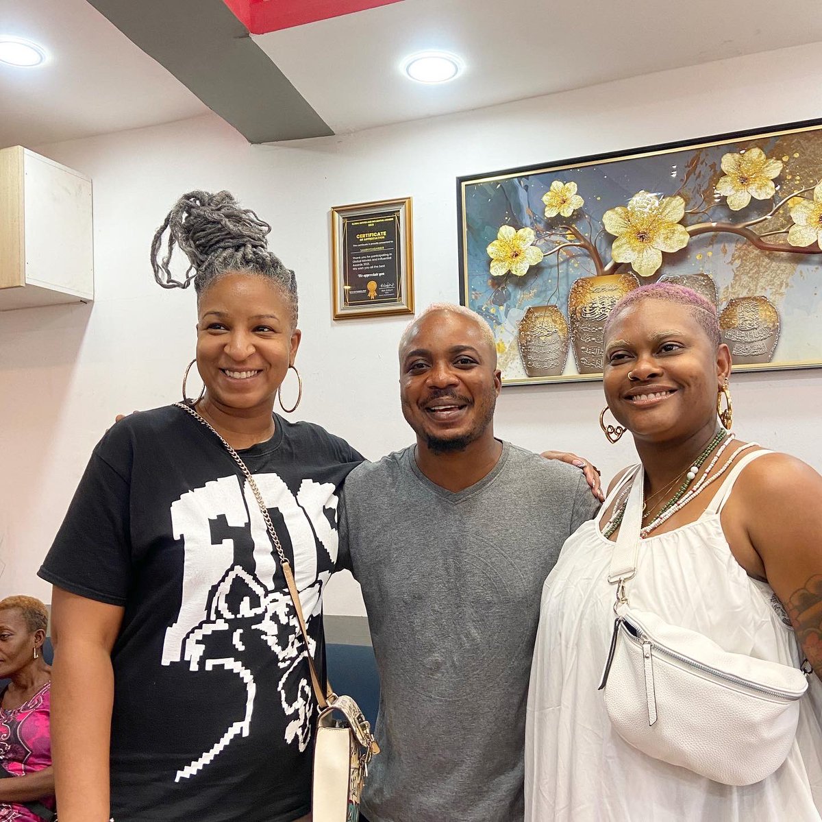 saminydebarber's tweet photo. From USA, Los Angeles to Accra
My two beautiful sisters visited our office for their perfect touch.

It's was all smiles,
Hope to see u again soon 
#Ghana #Haircut #Ghanabarbers 
#Saminycutz #specialcutz #TourismandArts #Saminydabarber https://t.co/ac9xy1Td5a