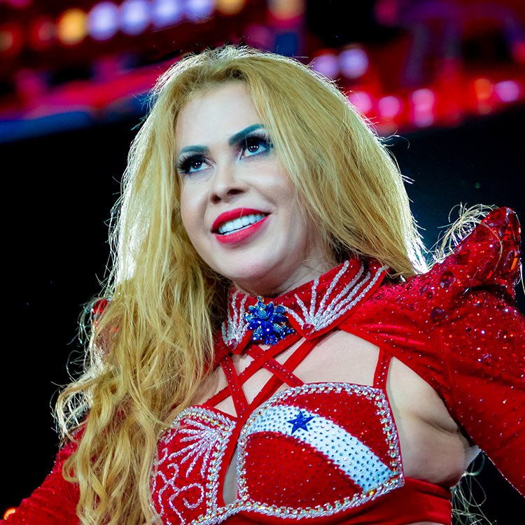 Joelma's tweet photo. ❤️🤍💙 https://t.co/rhqSoP2svU