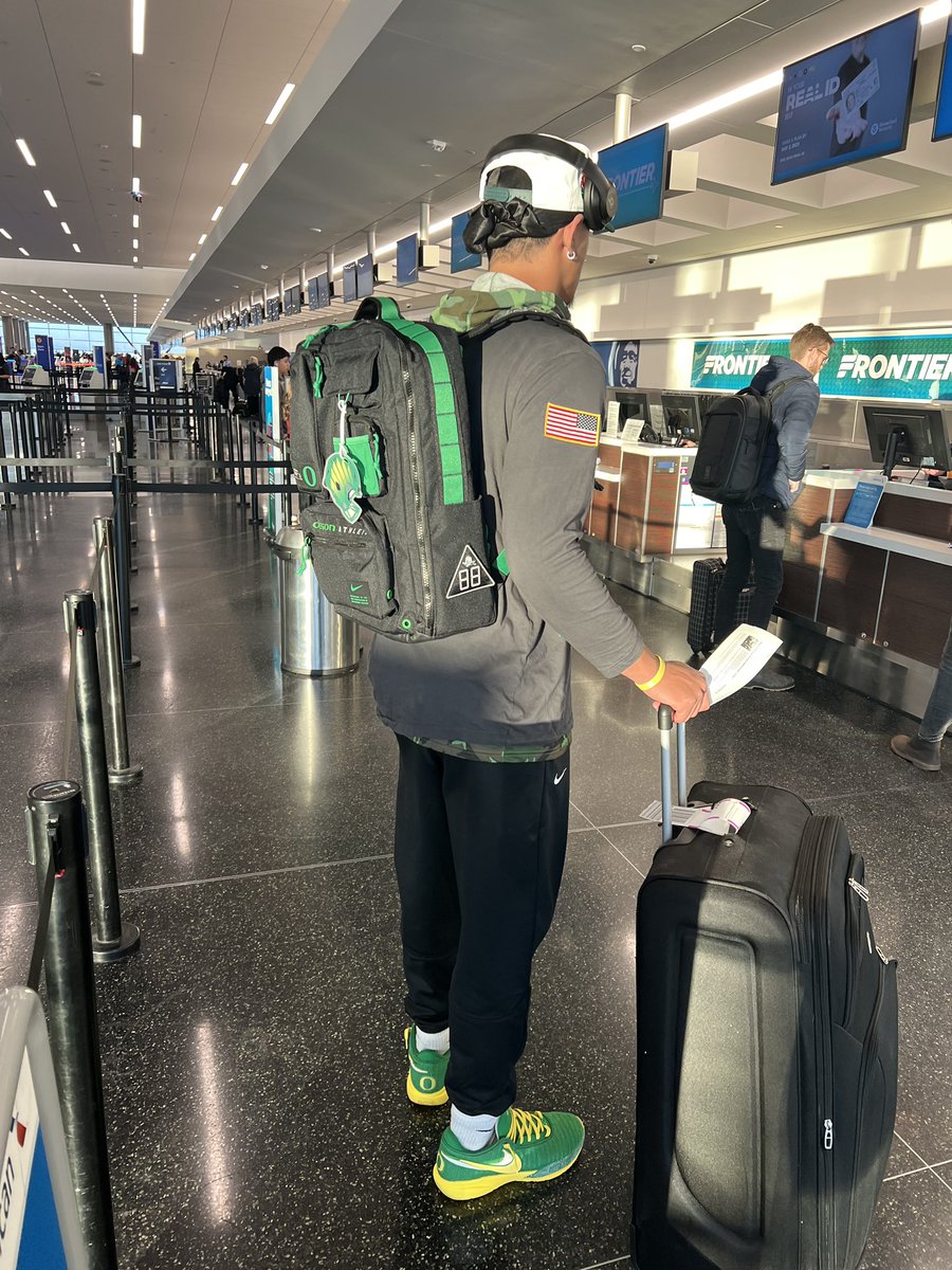 #BLE2SED #FiestaBowl2024 #Oregon🦆🏈 <a href="/RogerSaleapaga6/">Roger Saleapaga II</a>