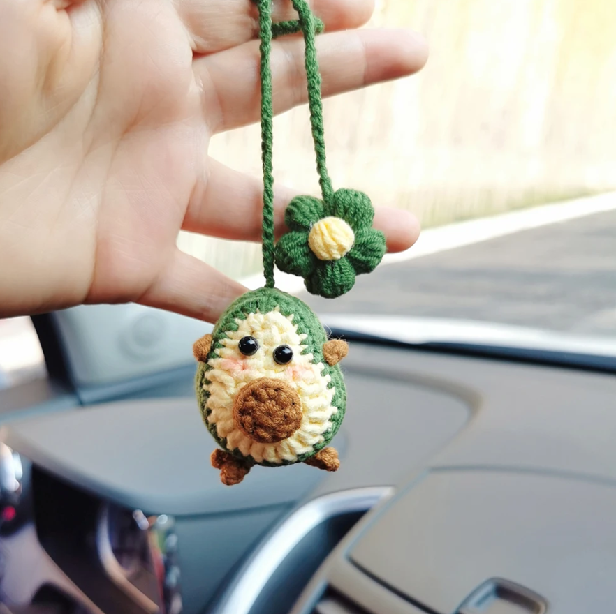 catmemesonly's tweet photo. I wish I was a crochet avocado, no school, no work, just looking cute all the time ❀◕ ‿ ◕❀ https://t.co/dSmfXEbUNl