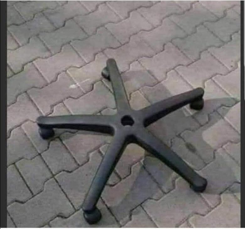 GHPoliceDept's tweet photo. Did you purchase this new drone in the back ally of a Walmart for a Christmas present? Well you’ve been scammed.
The #ghpd will take a report on any scams this holiday season. And remember, be smart and aware of any potential scams this holiday season! https://t.co/4MVAZYxSdo