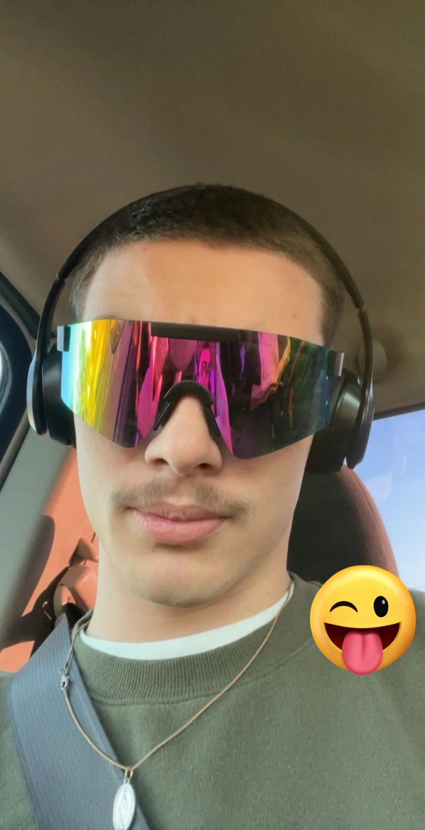 eai rapazeada, sou o heitor e nao sou novo aq mas a conta tava meio parada, da rt pra me ajudar e me fala nas replies q eu te mando meu tg