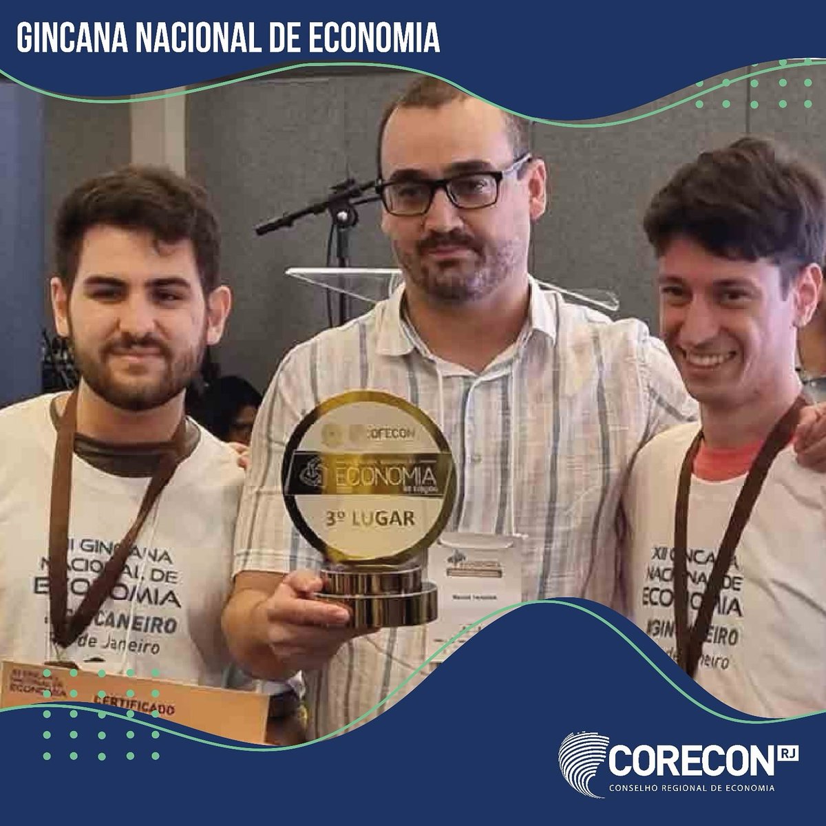 CORECON_RJ's tweet photo. A dupla representante do Rio de Janeiro formada por Pedro de Campos Barbosa Moreno e Theo Dalmasso Kusama, da UFRJ, obteve o terceiro lugar na grande final da XII Gincana Nacional de Economia, realizada em 7 de novembro. https://t.co/PDKwljRoT0