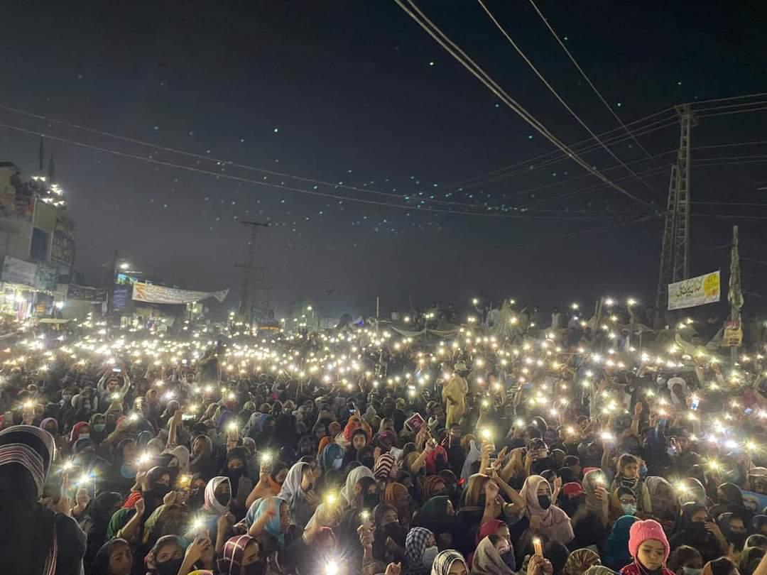 SimaBatoolPK's tweet photo. I stand with all brave mothers and sisters struggling for their rights against the injustices.

Hats off to your passion and perseverance!! https://t.co/c5zDu4s0aL