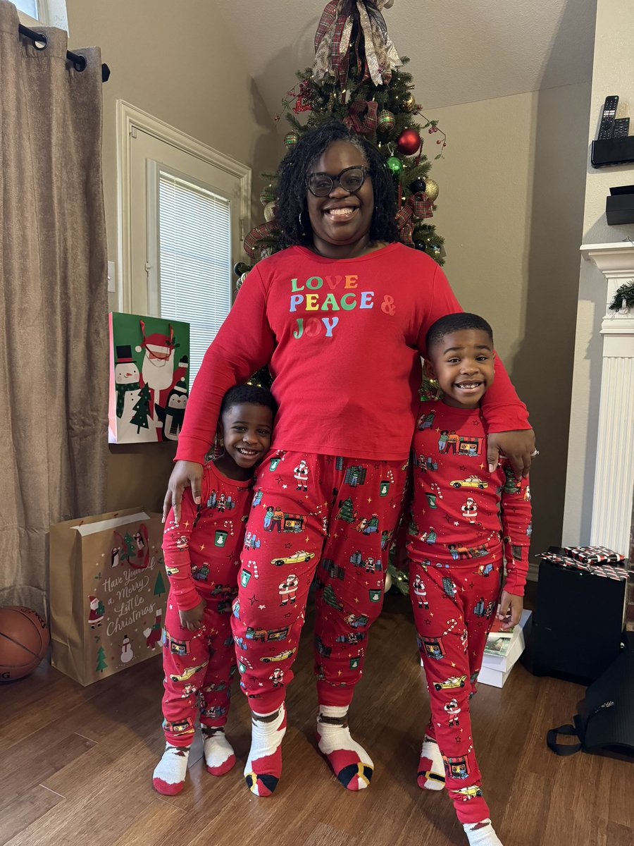This is what it’s all about!!!! The Turner’s Turnt Up for the Holidays. Enjoyed “disconnecting” and focusing on what truly matters!!! Pajama Game was on point this year 💯 @NTX_Market #familytime #theturners #MerryChristmas2023