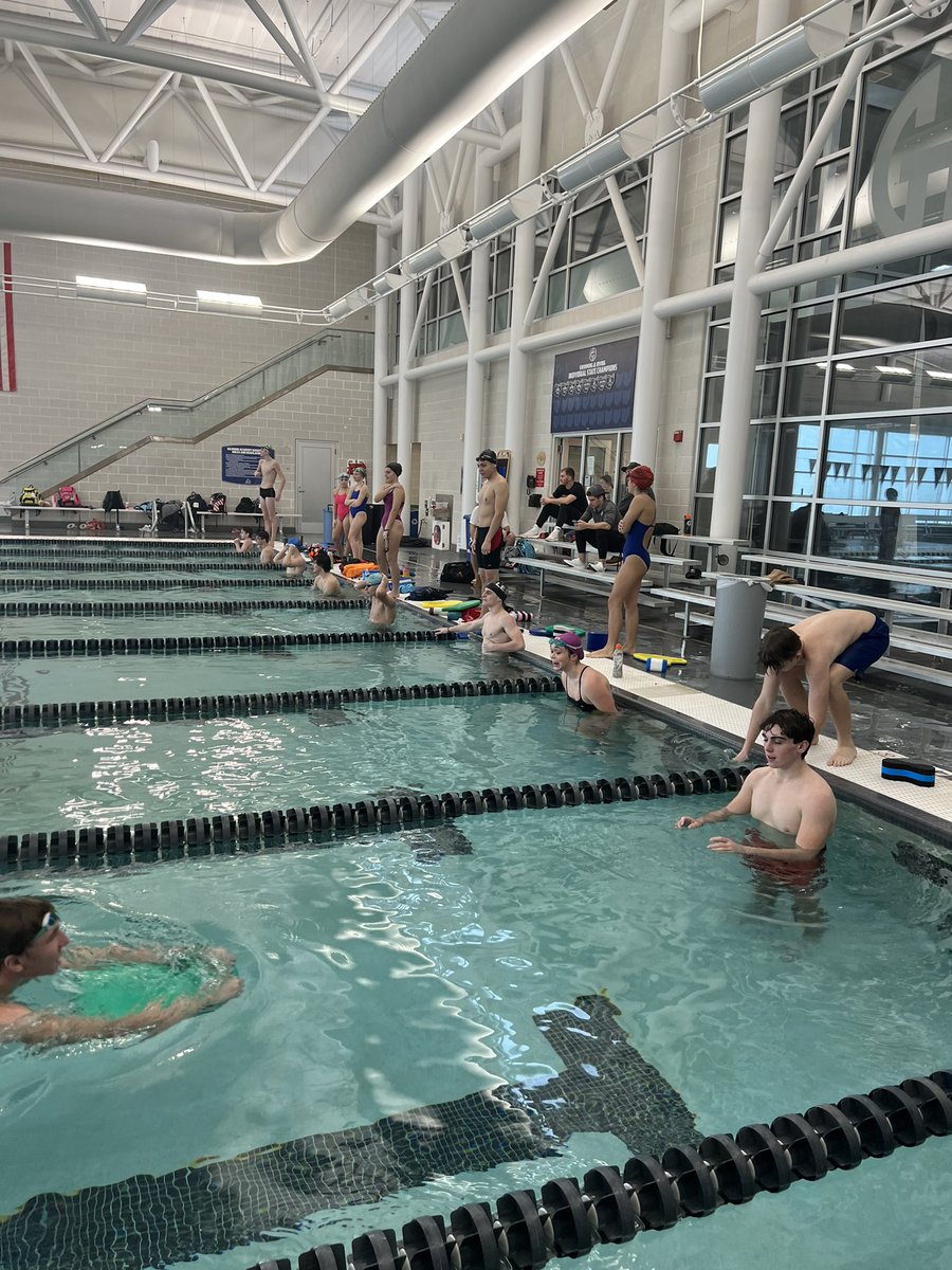 lccougarsswim's tweet photo. Had a fun post-Christmas practice with @LCCougarWrestle Thanks for coming boys! We’ll see you again when we invade the wrestling room on Jan. 3!!
#lakecatholic #swimanddive #wrestling #mixedpractice #creatingextraordinaryathletes https://t.co/MiTzS5a9rD
