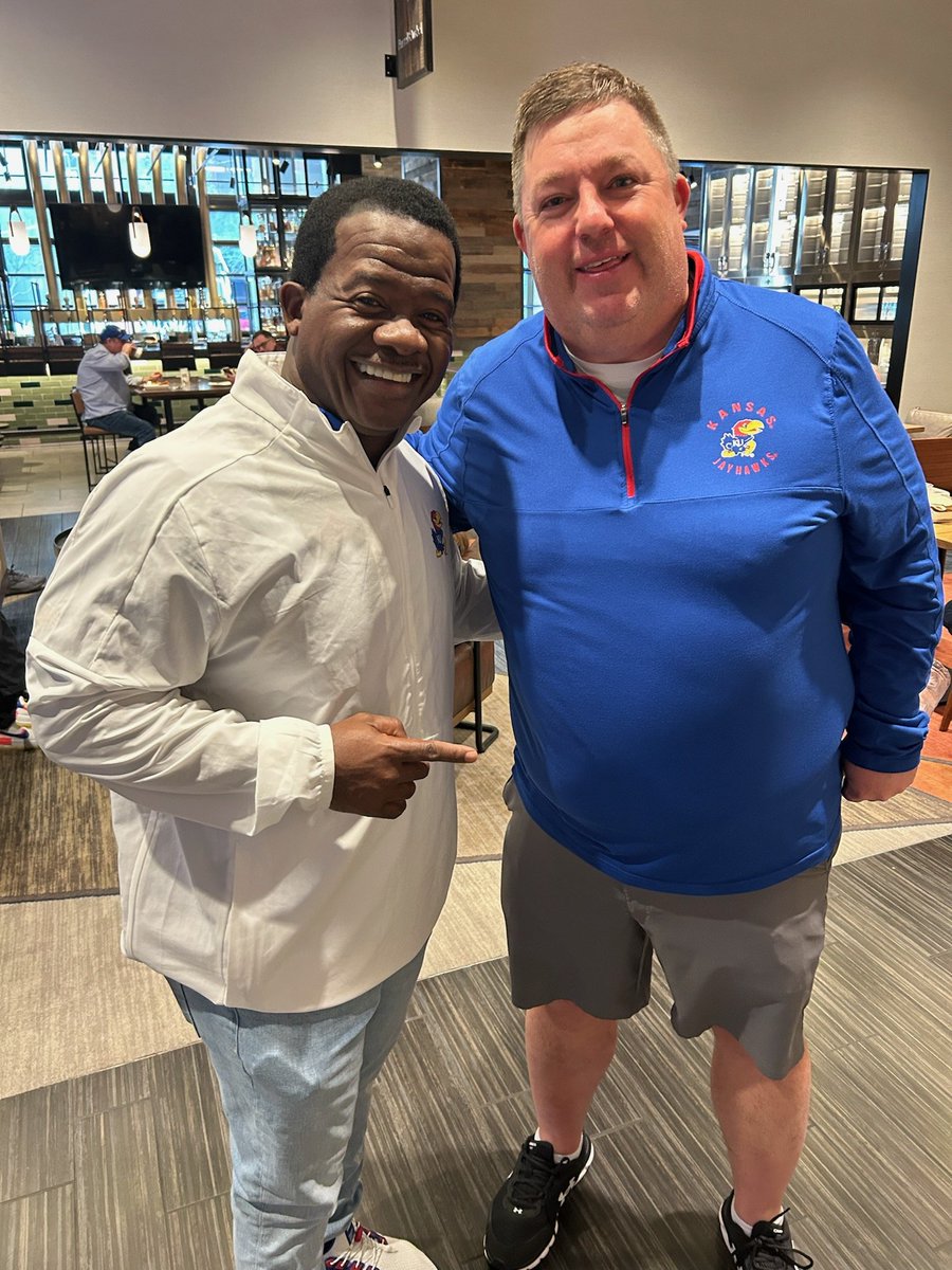 bnoller1217's tweet photo. What a great ambassador for KU football! @tonysands24 loved watching you run over Mizzou at Memorial Stadium back in the 90s! RCJH! https://t.co/pnMZiFakFR