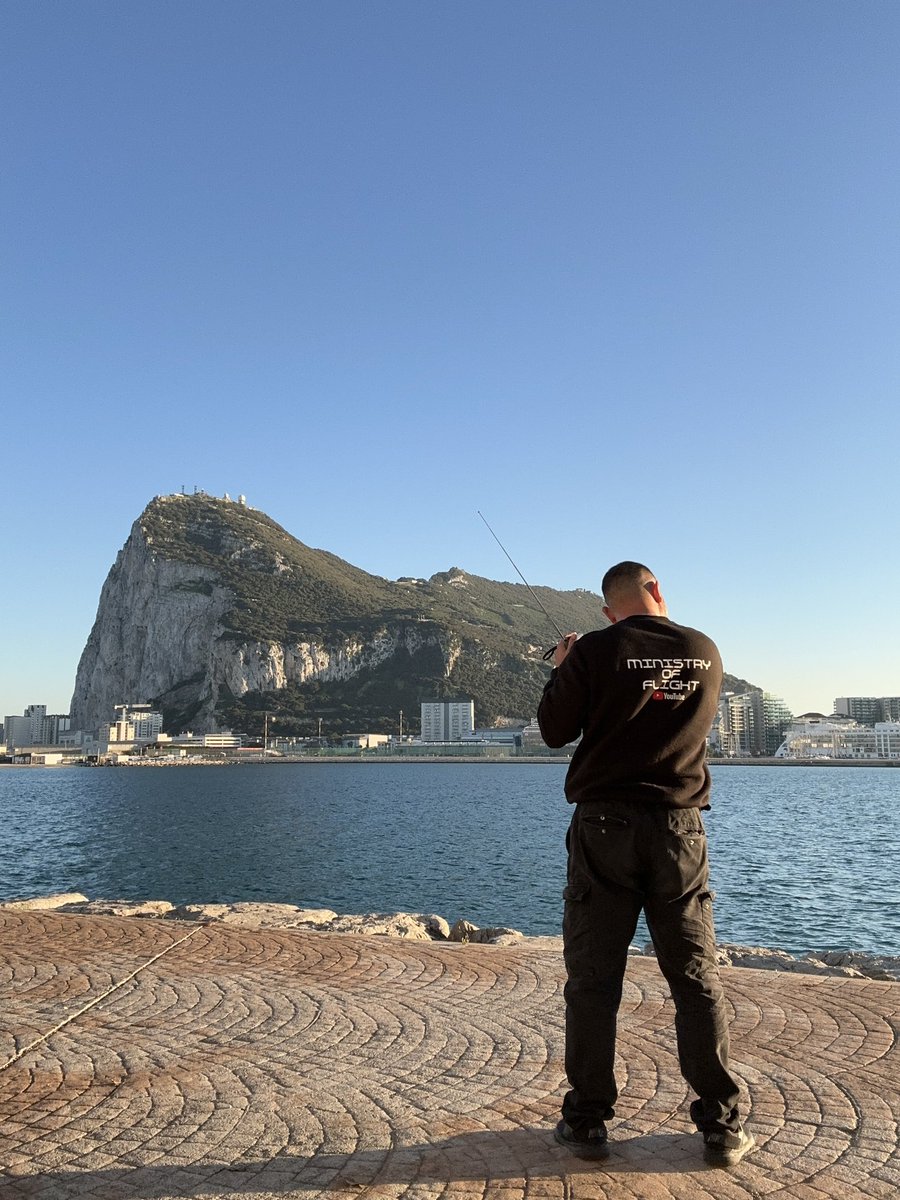 mi6o25's tweet photo. Really cool evening to see the 3 little planes come in, and 2 go out. One of the pilots called Gib, The Mountain 😂
#gibraltar #airport #planes #diamondDA42 #bombardier #gulfstream https://t.co/oJ2Mg0SBMx