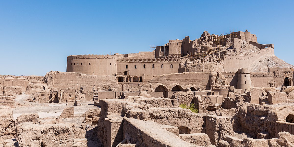 Hamidreza_Eng's tweet photo. Among the structures significantly affected was the Bam Citadel, a UNESCO World Heritage site with roots dating back to at least the Achaemenid Empire (sixth to fourth centuries BC). https://t.co/hGoIPTYvG6