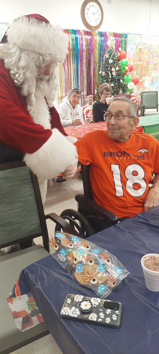 EbenEzerCares's tweet photo. A Merry Christmas indeed. #EbenEzerCares https://t.co/zKmZ2gcOi8