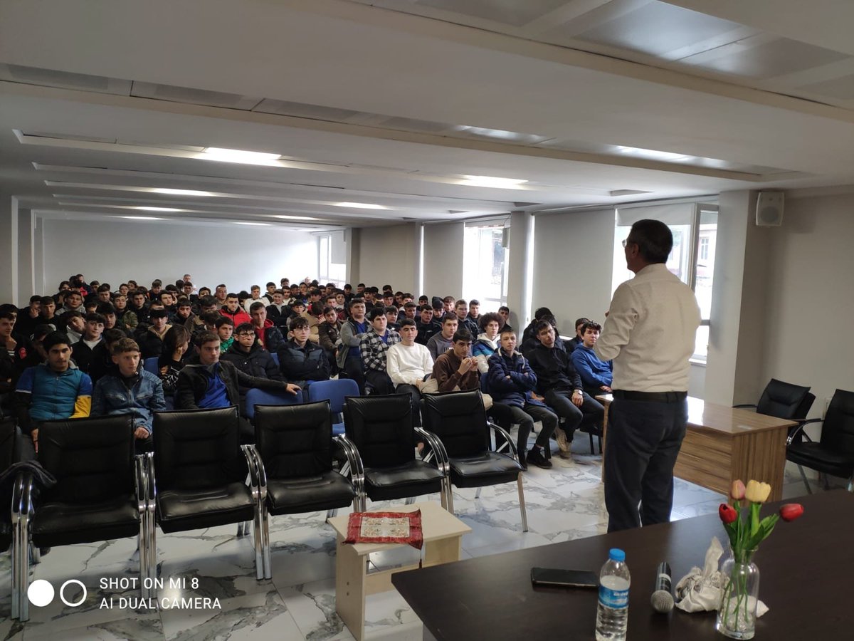 İl Milli Eğitim Müdürlüğü İlk Yardım Eğitim Uzmanı Eyüp SEZER tarafından okulumuz öğrencilerine "İlk Yardım Eğitimi" verildi. 
Emeği geçen herkese teşekkürler.
tokateml.meb.k12.tr/icerikler/okul…
<a href="/tcmeb/">Millî Eğitim Bakanlığı</a> <a href="/tokatvaliligi/">Tokat Valiliği</a> <a href="/tokatmem/">Tokat İl Milli Eğitim Müdürlüğü</a>