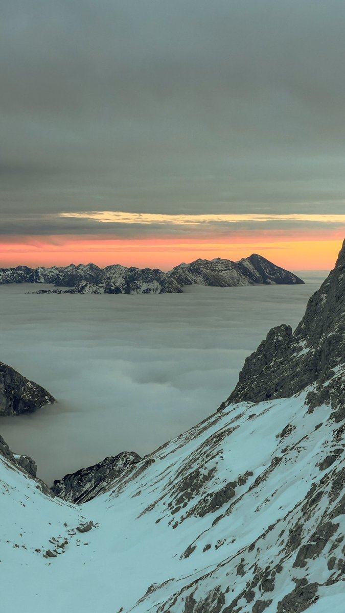 Pogled na Krnsko “otočje” s Prevale.