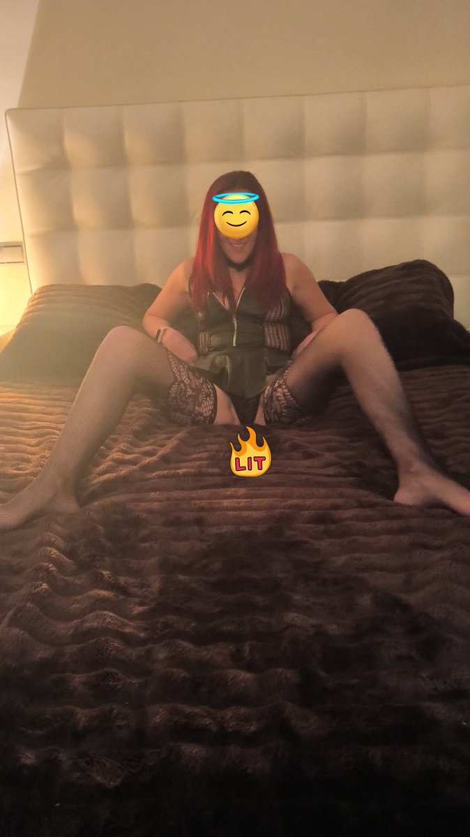 VlPareja's tweet photo. ⚠️ Precaución ⚠️
🔥Loba suelta 🐺
🔥Tiene hambre🍆
Viernes noche libre😈
👇Se aceptan sugerencias morbosas👇
Si llegamos a los 50 RT posteamos un vídeo de cómo se las gasta con un single 🍼 https://t.co/f2qrVM8CjP