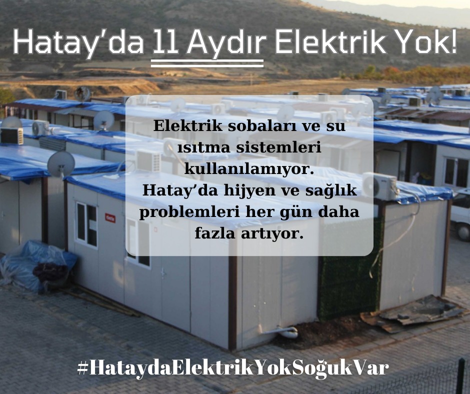 Samandagafet's tweet photo. Depremde bizi bir başımıza bıraktınız, riskli alan rezerv alan adı altında evlerimizi gasp ettiniz. 
Aylarca susuz kaldık, çamurlu şebeke suyu içtik.
Şimdi de elektriğe erişimimiz yok edildi. Biz yaşamak istiyoruz!

#HataydaElektrikYokSoğukVar https://t.co/dvxxprsNMK