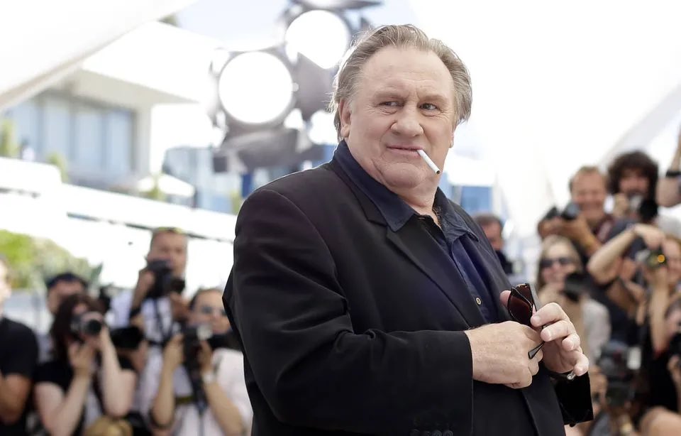 GOSSIP ROOM tweet media