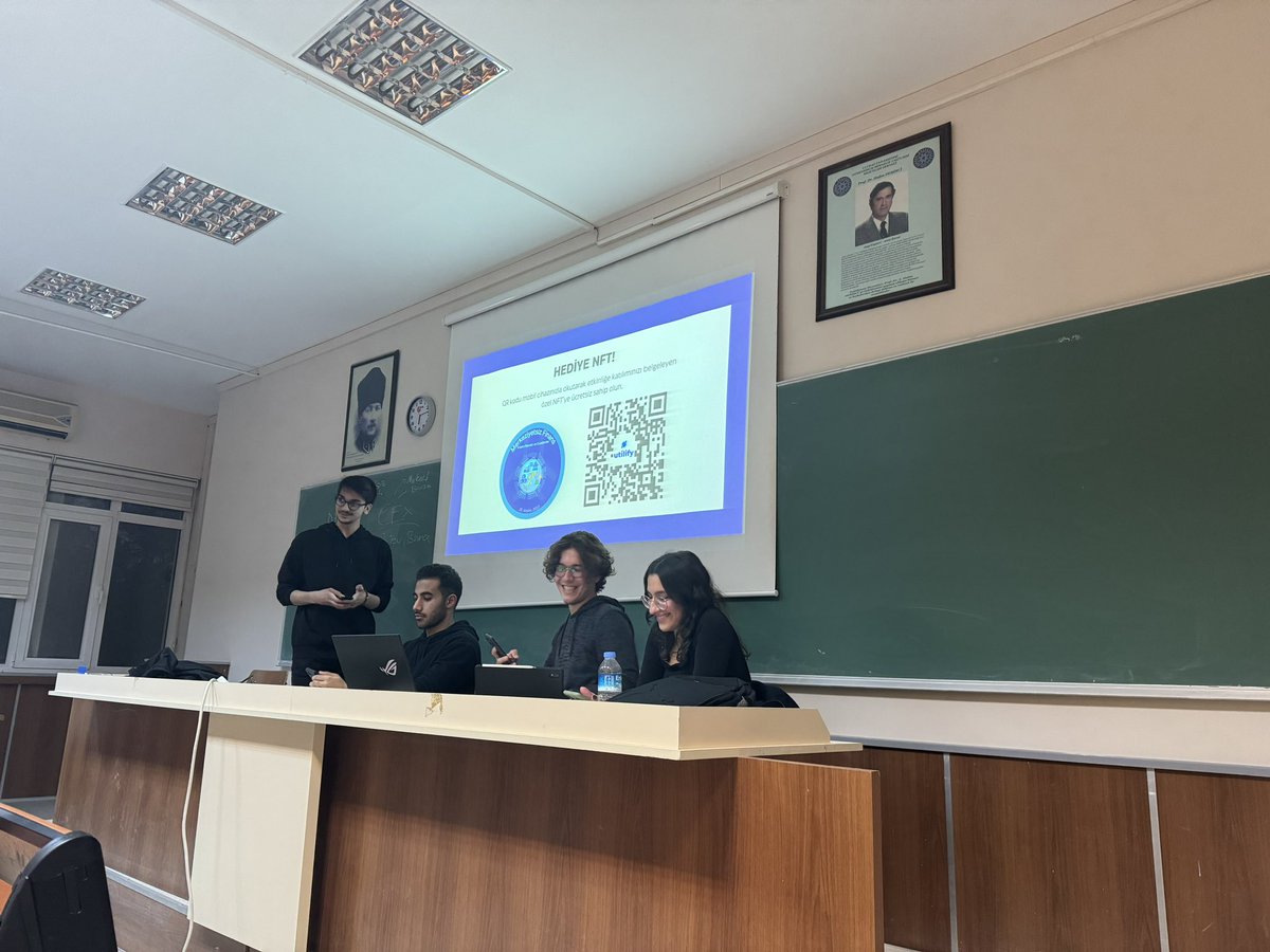 Dün gerçekleştirdiğimiz DeFi, Kripto Paralar ve Cüzdanları kapsayan etkinliğimize katılan herkese teşekkür ederiz. Yeni etkinliklerde görüşmek üzere 👋🏻🎉

<a href="/utilifyxyz/">Utilify Labs</a> ekibine katılımcalara sağladıkları hatıra NFT için teşekkür ederiz 🤝